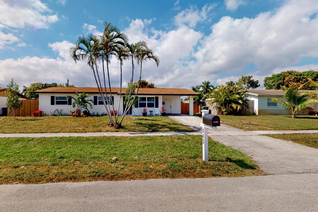 Villa Palm Dreams Greenacres City Exterior foto